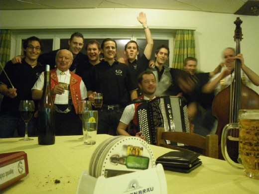 Hauptversammlung in Diepoldsau im Jahr 2008 Traditionelle Musik zu ehren der Legenden im 2. Vereinsjahr